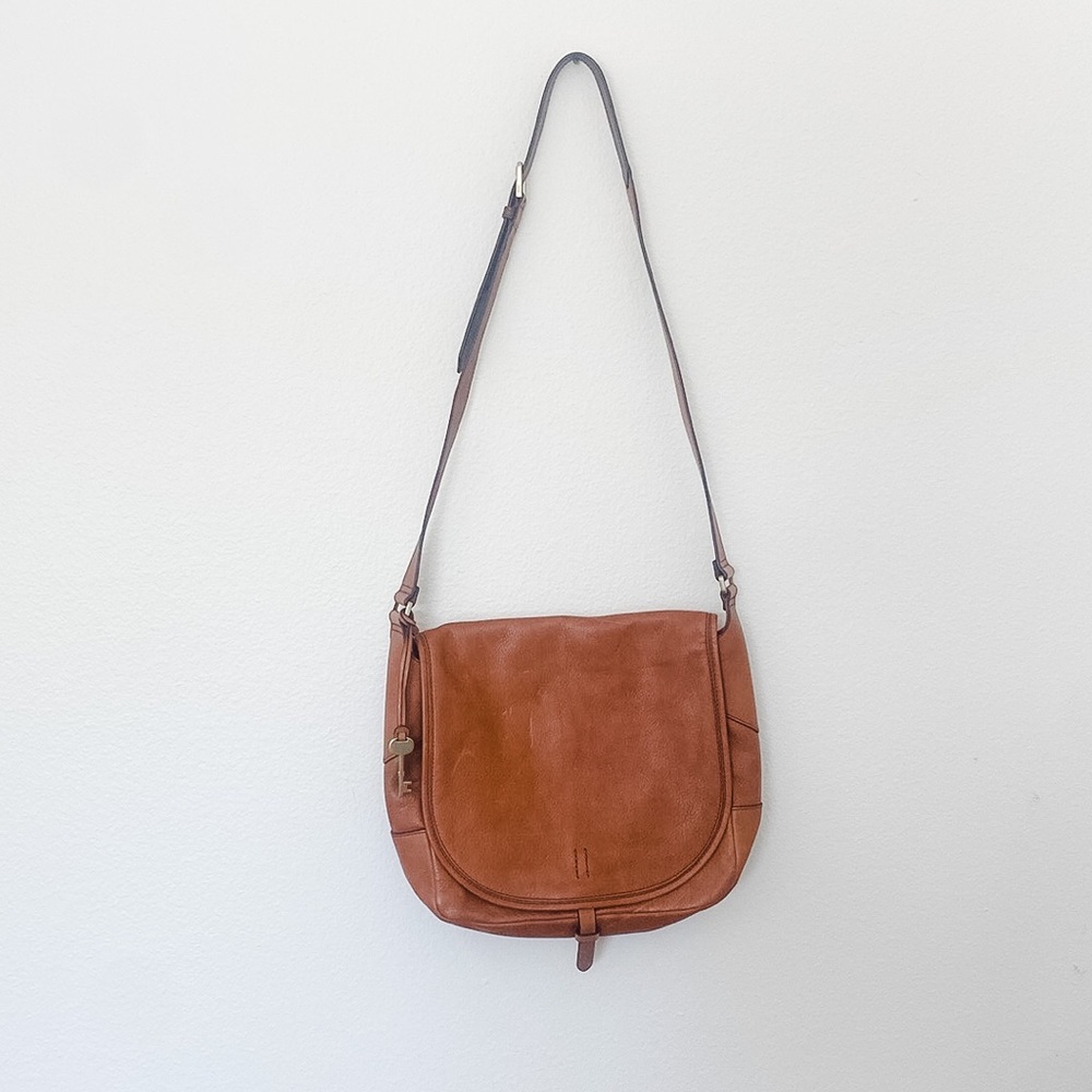 Fossil Leather Crossbody Saddle Bag in Camel